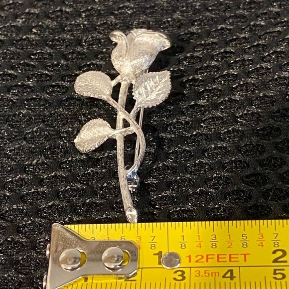 Rose Stem Brooch Silver Tone Pin Textured Mesh Bud Petals Unisex - Picture 4 of 11